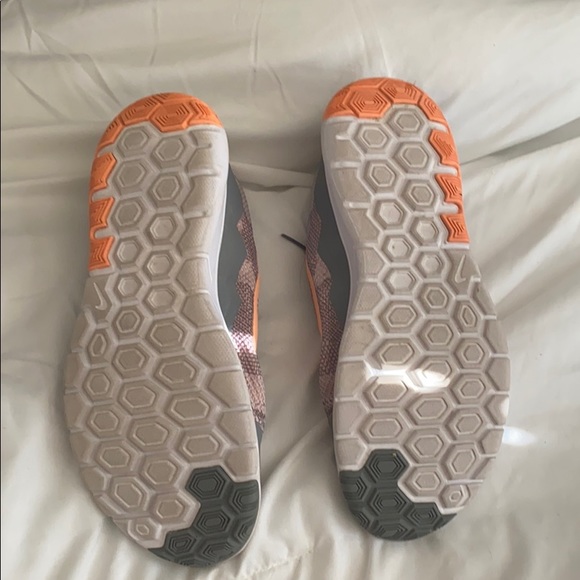 Nike running shoes - Picture 4 of 5